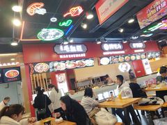 大堂-八一好吃街·高品美食广场