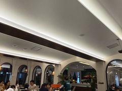 -何适山庄(水长城P2停车场店)