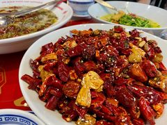 发财肥肠辣子鸡-禄鼎记·多口味酸菜鱼(侨鑫店)