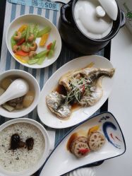 -爱月坊产后护理中心(万达店)