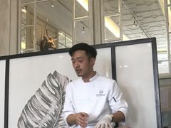 -哈布斯扒房(华发商都店)