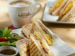 -必胜客(安盛金马店)