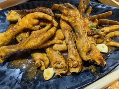 压锅鸡爪-东北农家院·铁锅炖(莘庄店)