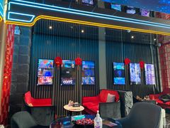 -屋有岛沉浸游戏旗舰店(中山公园店)