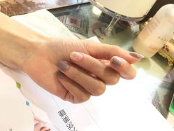 -孔雀手美甲美睫护理