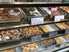 面包甜点陈列柜-上海哈尔滨食品厂(合生汇店)