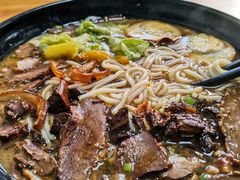 -花溪巷牛肉粉(泉城路店)