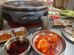 -围炉肉舍丹东海鲜烤肉·烤活鳗(步行街店)