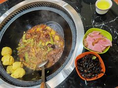 筋头巴脑-袁小二大东北铁锅炖(吉祥村总部)