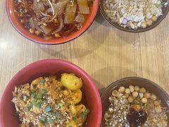 -拐枣巷小串串(财大店)