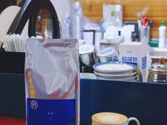 -Be Lived Cafe比例咖啡(摩天轮店)