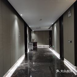 3万人口的乡镇开酒店_人口普查