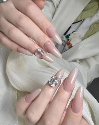 -UU·NAIL美甲美睫專門店