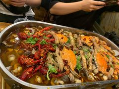 -老东镇啤酒屋海鲜加工·蒸汽海鲜·海鲜烧烤(台东店)