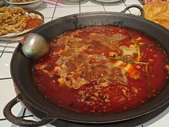 -旧街市鲜货老火锅(大光路店)