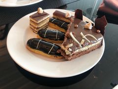 -圣丰索菲特·2 On 988 Café 自助餐厅