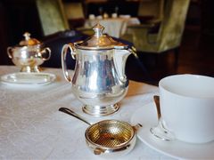 iphone_upload_pic-LONG BAR 廊吧(外滩华尔道夫酒店)