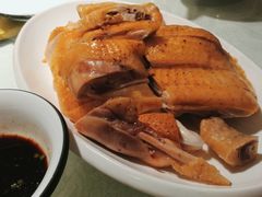 白斩鸡-侬佳蒸菜馆(听潮店)