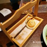 裹着面粉炸的，糖醋汁浓郁，量特别大