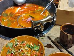 -贵厨酸汤牛肉(小十字店)