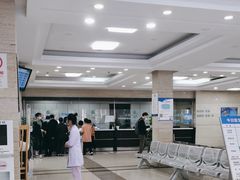 -上海大学附属上海和平眼科医院