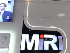 -MiRi眼镜连锁·蔡司·尼康控优点合作店(莘庄店)