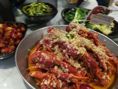 -巴厘龙虾·榜首油焖大虾(音乐学院·沿江酒馆店)
