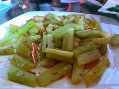 虾仁芹菜-中家鑫园温泉酒店-自助餐