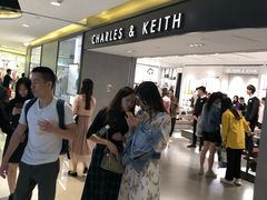 -CHARLES&KEITH(1234space店)