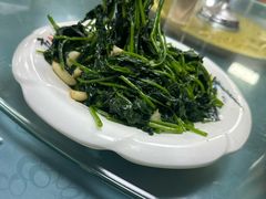 -洞背山庄(洞背院区式管理小区店)