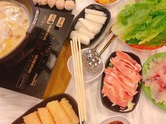 -鲜入围煮花胶鸡海鲜火锅