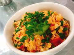 -YI PIN JU 一品居中餐厅 中国超市