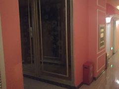 -音皇乐友汇量贩式KTV