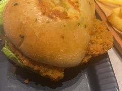 -必胜客(余姚五彩城店PH店)