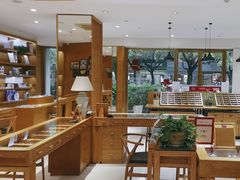 -宝丽眼镜(湖墅店)