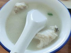 -美顺香食府鱼头老店(雪野湖店)