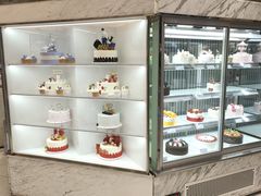 面包甜点陈列柜-Bread Talk 面包新语(荟聚店)