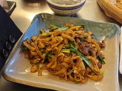 潮界干炒牛肉河粉-潮界(LU·ONE凯德晶萃广场店)