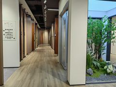 -百安居装修建材卖场(南山店)