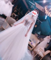 -艾米丽婚纱礼服