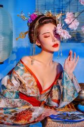 -onlygirl摄影美学馆高端定制(江滩店)