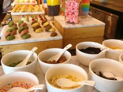 -圣丰索菲特·2 On 988 Café 自助餐厅