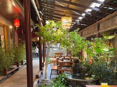 -三道苗苗鱼·美蛙黄辣丁(八里店)