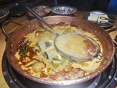 -洱火云南酸菜牛肉火锅(石景山当代商城店)