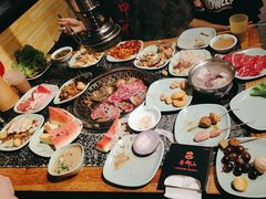 -釜御山海鲜烤肉火锅自助(新城市中心店)