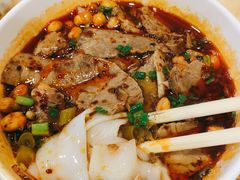 -覃肥叔桂林米粉(粮道街店)