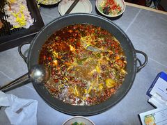 -吃城都·鱼蛙火锅(西玉龙街店)