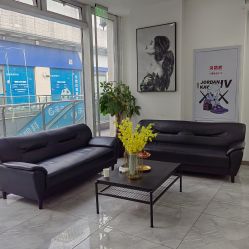 -Coo Hair salon