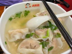 -南城香·饭香串香馄饨香(红军营店)
