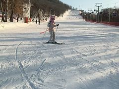 -庙香山滑雪场